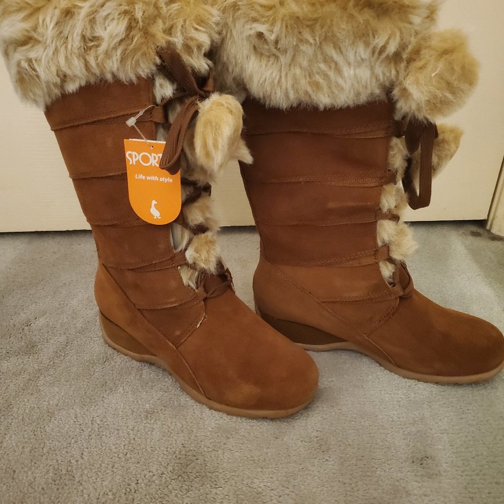 Sporto Gracie lace-up boots, NWT, chestnut suede,  size 7 1/2M, waterproof